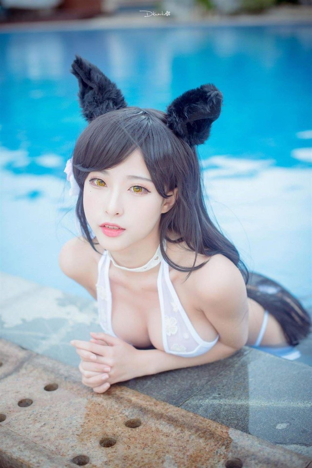 Xịt máu mũi khi ngắm loạt ảnh cosplay nàng Atago siêu gợi cảm trong tựa game Azur Lane - Ảnh 2.