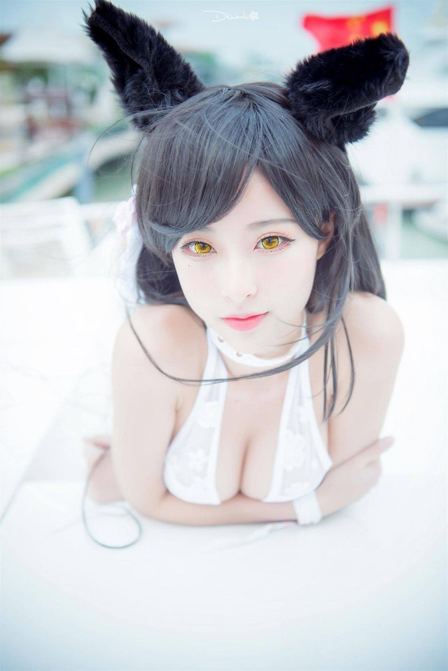 Xịt máu mũi khi ngắm loạt ảnh cosplay nàng Atago siêu gợi cảm trong tựa game Azur Lane - Ảnh 9.