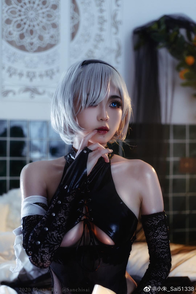 Ngây ngất ngắm phiên bản cosplay 2B - nữ nhân vật sexy bậc nhất thế giới game - Ảnh 1.