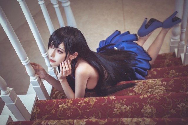 Cosplay Tifa ngực còn... to hơn bản gốc, dù diện sườn xám hay váy xanh cắt xẻ đều cực quyến rũ - Ảnh 13.