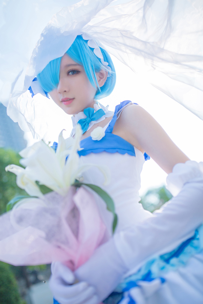 Cosplay cô nàng Rem tuyệt đẹp trong Re:Zero - Càng ngắm càng mê