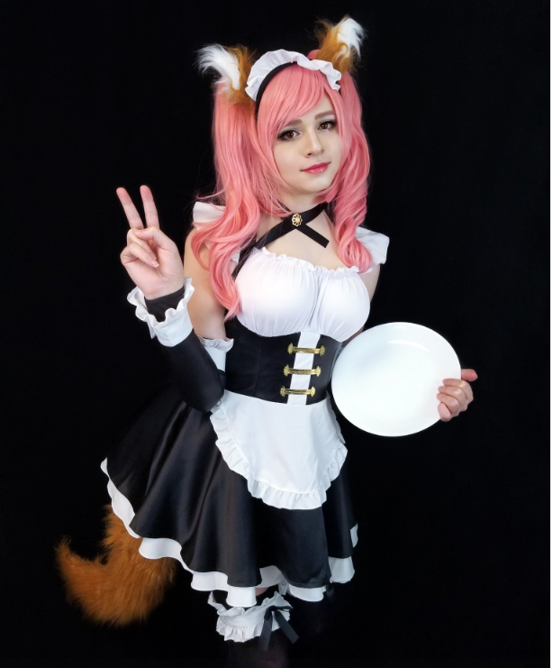 C9.Sneaky lại đốt mắt cộng đồng LMHT bằng bộ cosplay nàng hầu Rem sexy vô đối - Ảnh 6.