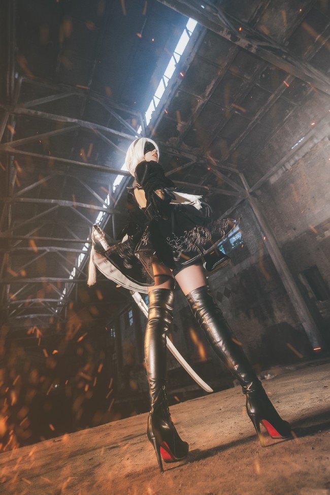 cosplay-2b-tuyet-xinh-game-Nier-Automata-6