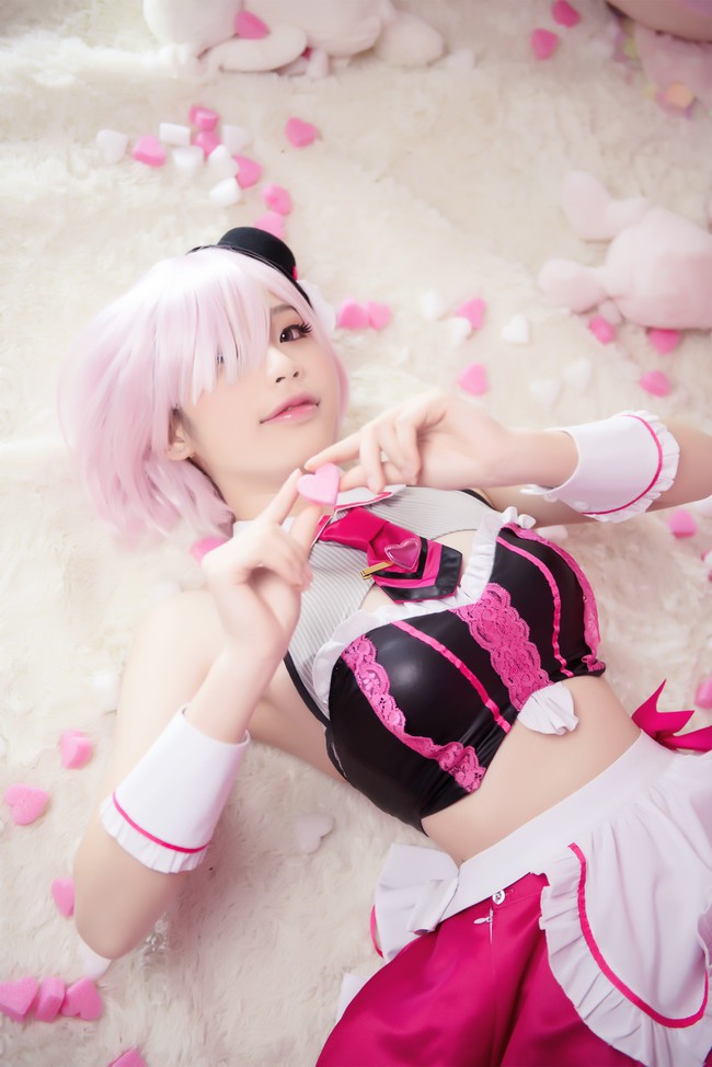 cosplay-co-nang-Mashu-Kyrielight-sieu-goi-cam-09