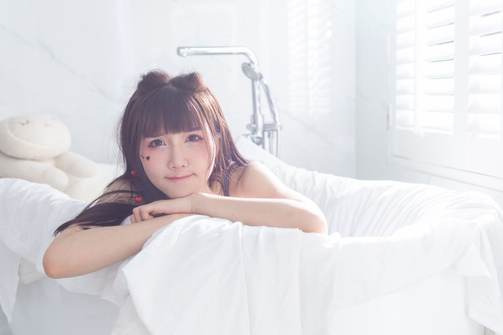 Qiao Qiao Er - 喬喬兒 - 2018.09.21 - Bathroom Bed View - TruePic.net