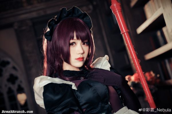 scathach-maid-cosplay (9)