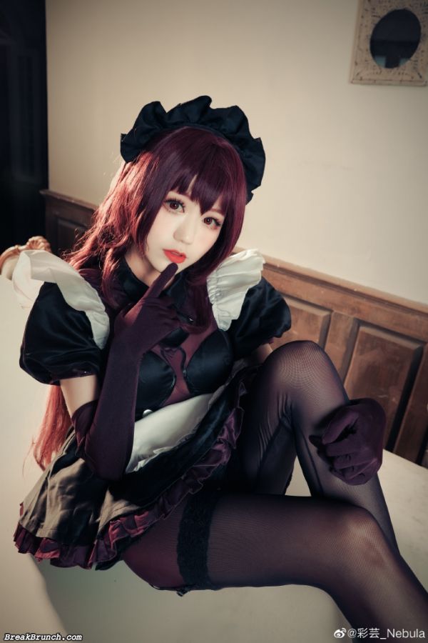 scathach-maid-cosplay