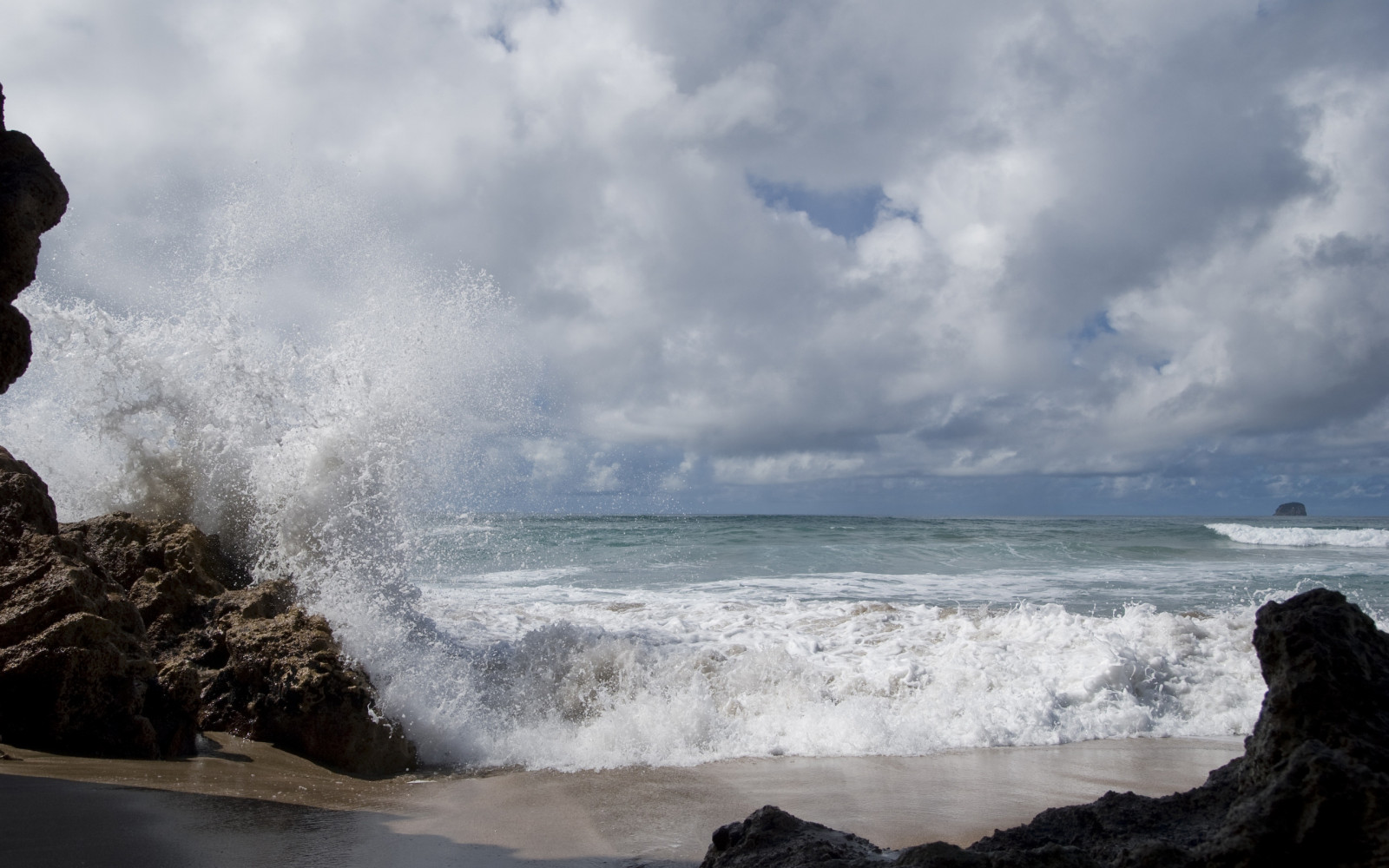 sea, water, rock, shore, sky, stones, beach, Tourism, coast, horizon, foam, vacation, cloud, ocean, wave, tide, body of water, wind wave, meteorological phenomenon, coastal and oceanic landforms