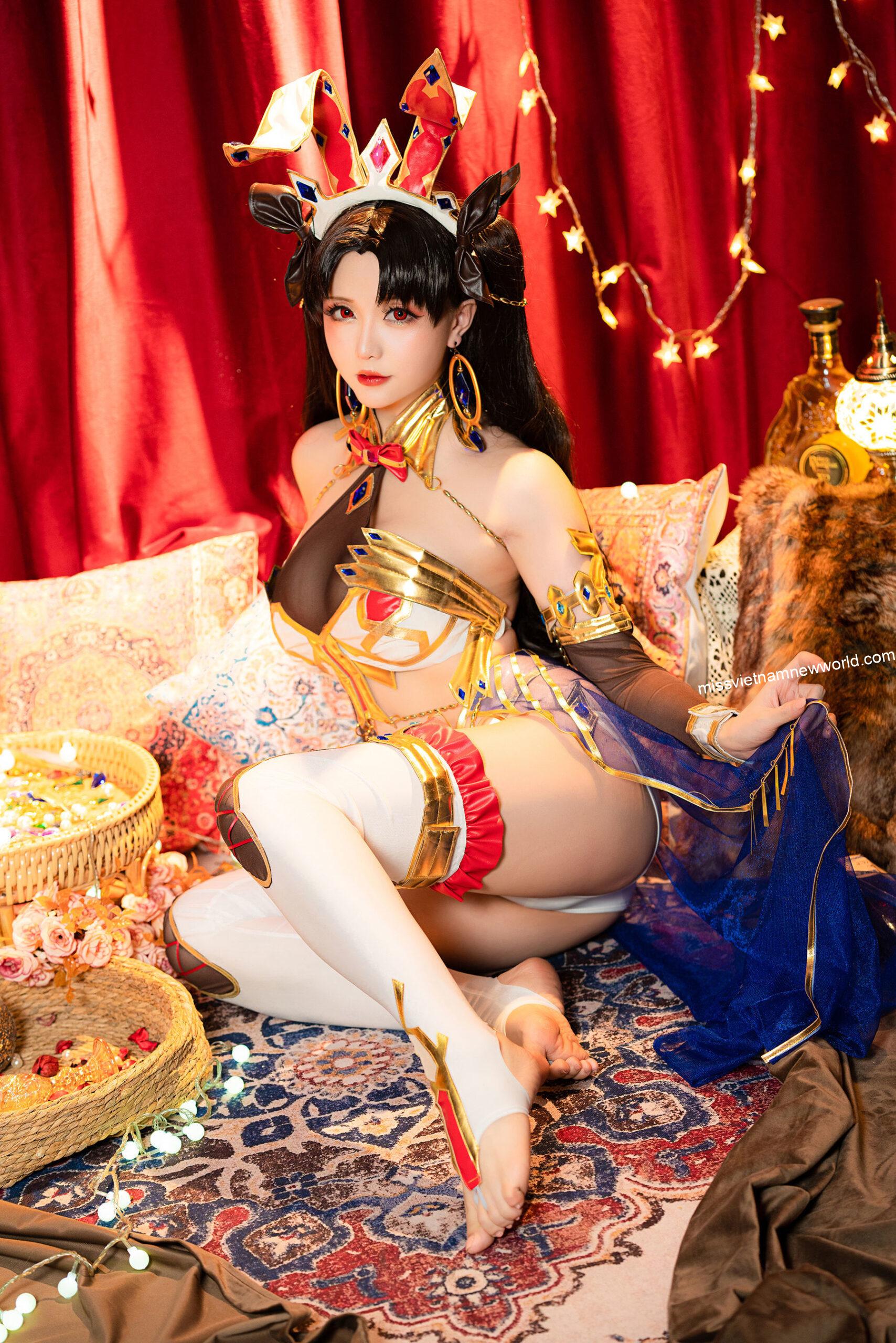 stars-are-late-cosplay-ishtar-doujin (12)