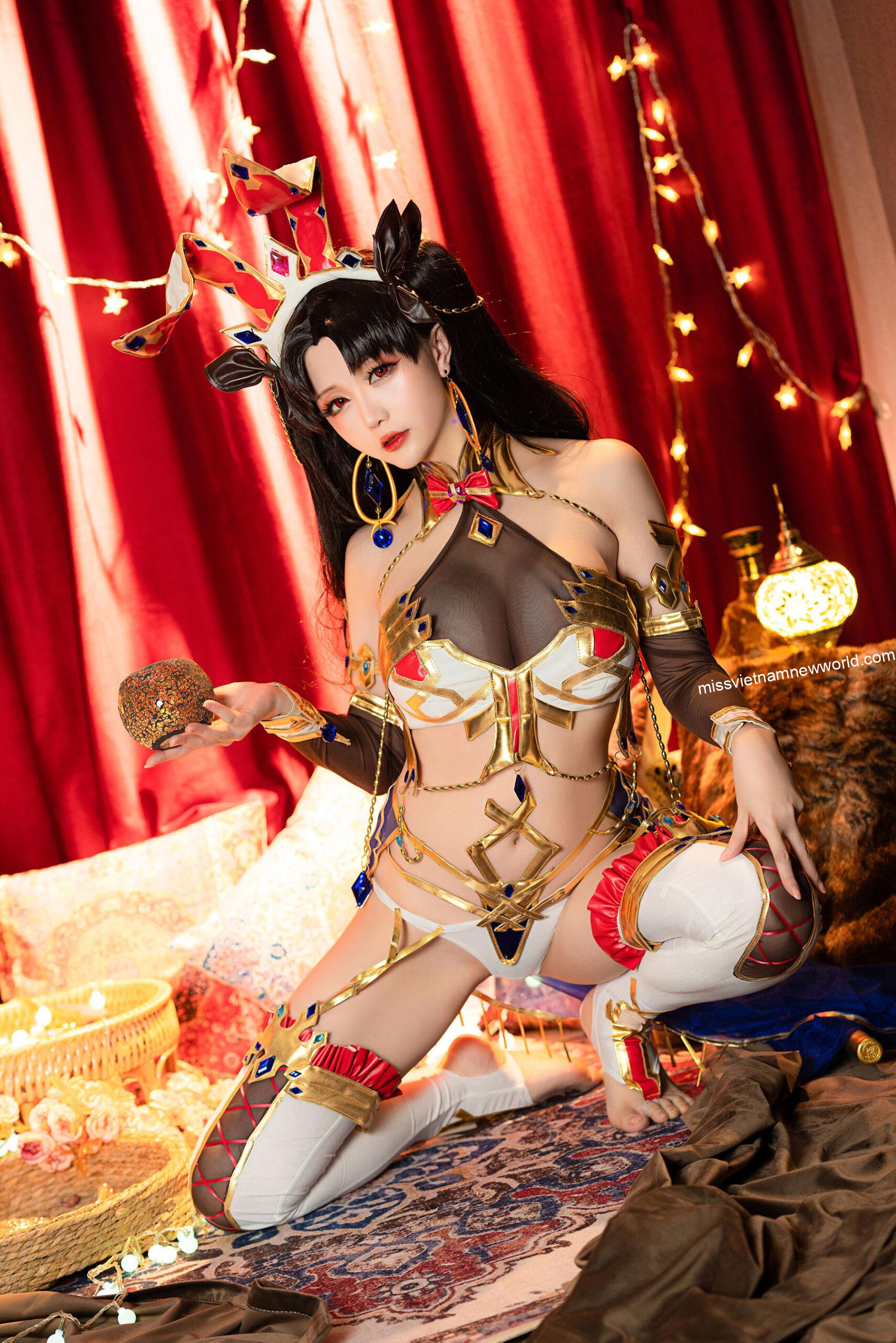 stars-are-late-cosplay-ishtar-doujin (16)