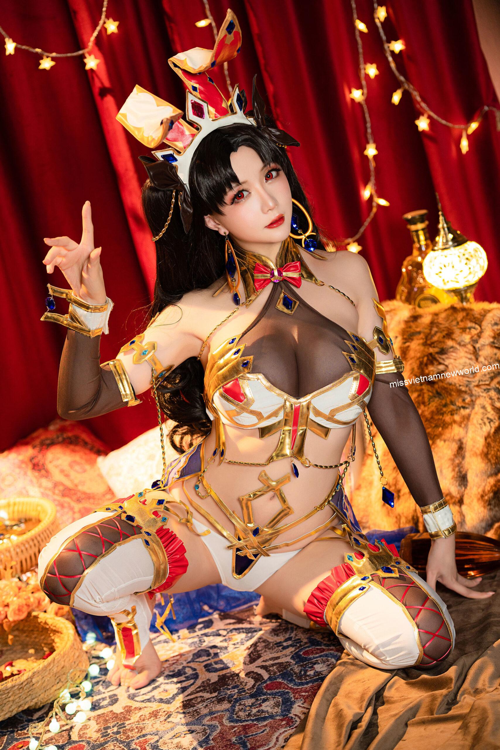 stars-are-late-cosplay-ishtar-doujin (8)