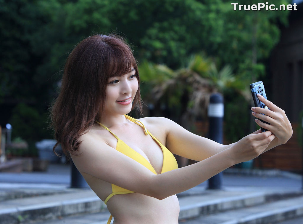 Image Taiwanese Model - Ash Ley - Yellow Bikini at Taipei Water Museum - TruePic.net - Picture-80