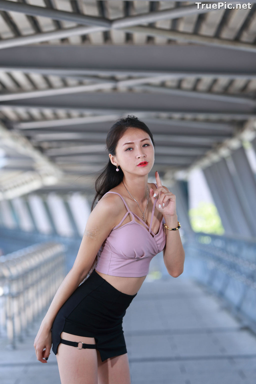 Image Taiwanese Model – Lola (雪岑) - Charming and Attractive Long Legs Girl - TruePic.net - Picture-31