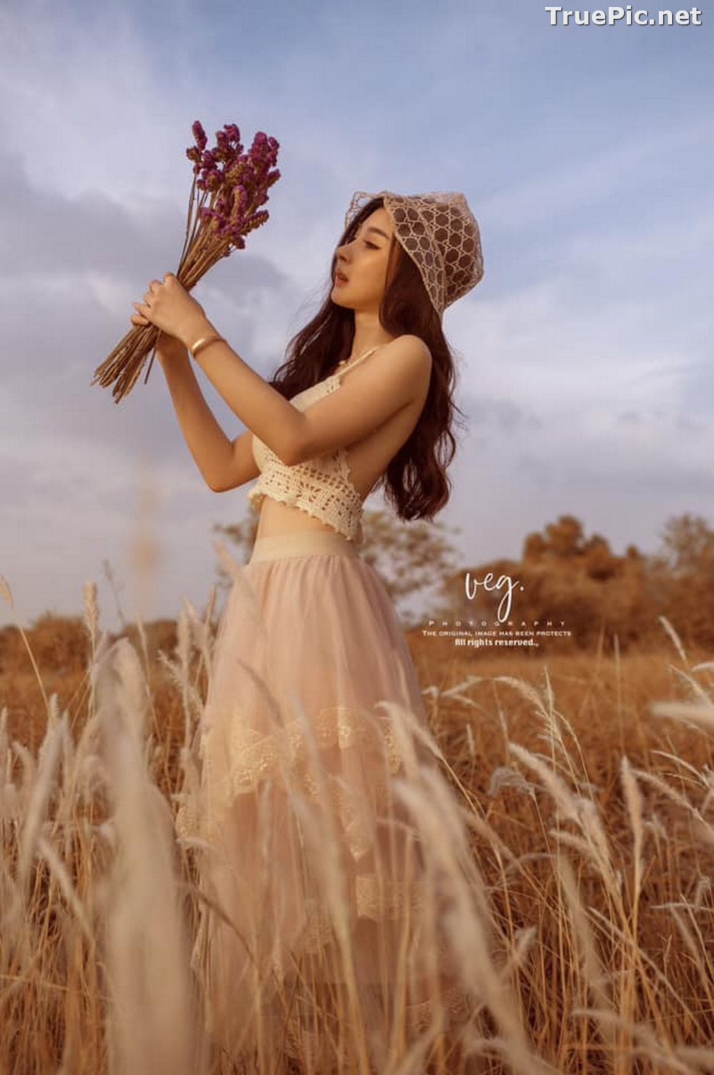 Image Thailand Model - Pattamaporn Keawkum - Imperata Spontanea Field - TruePic.net - Picture-12