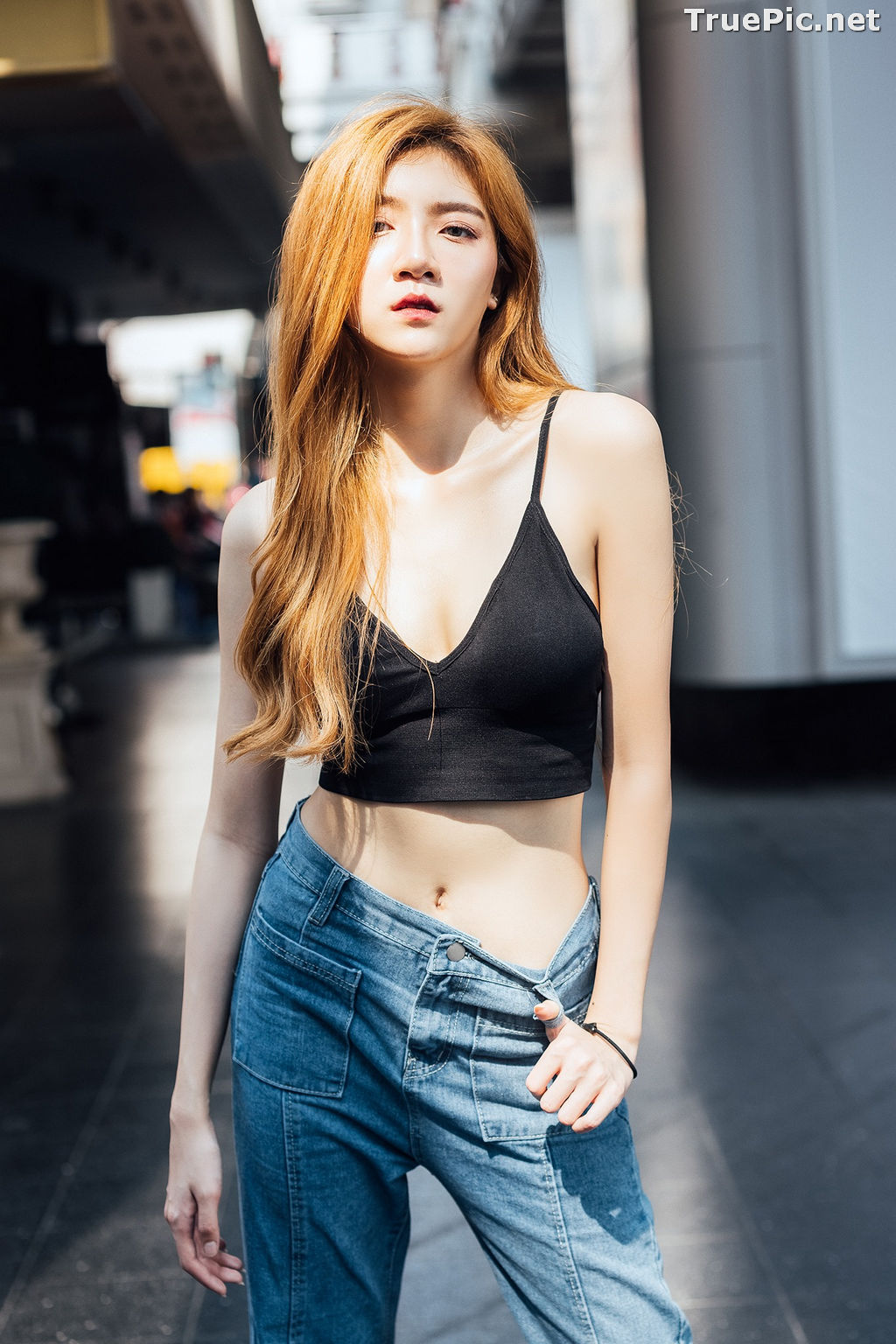 Image Thailand Model - Sasi Ngiunwan - Black Crop Tops and Jean - TruePic.net - Picture-8