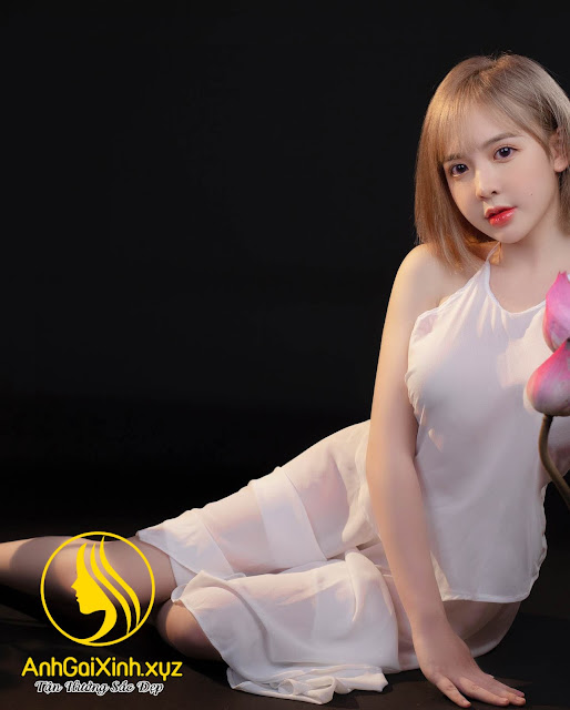 Top 50+ ảnh Trần Huyền Châu sexy- "búp bê tiểu học" ngày ấy giờ ra sao và thực hư chuyện lộ clip 12 phút cùng bạn trai.