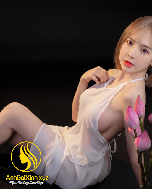 Top 50+ ảnh Trần Huyền Châu sexy- "búp bê tiểu học" ngày ấy giờ ra sao và thực hư chuyện lộ clip 12 phút cùng bạn trai.