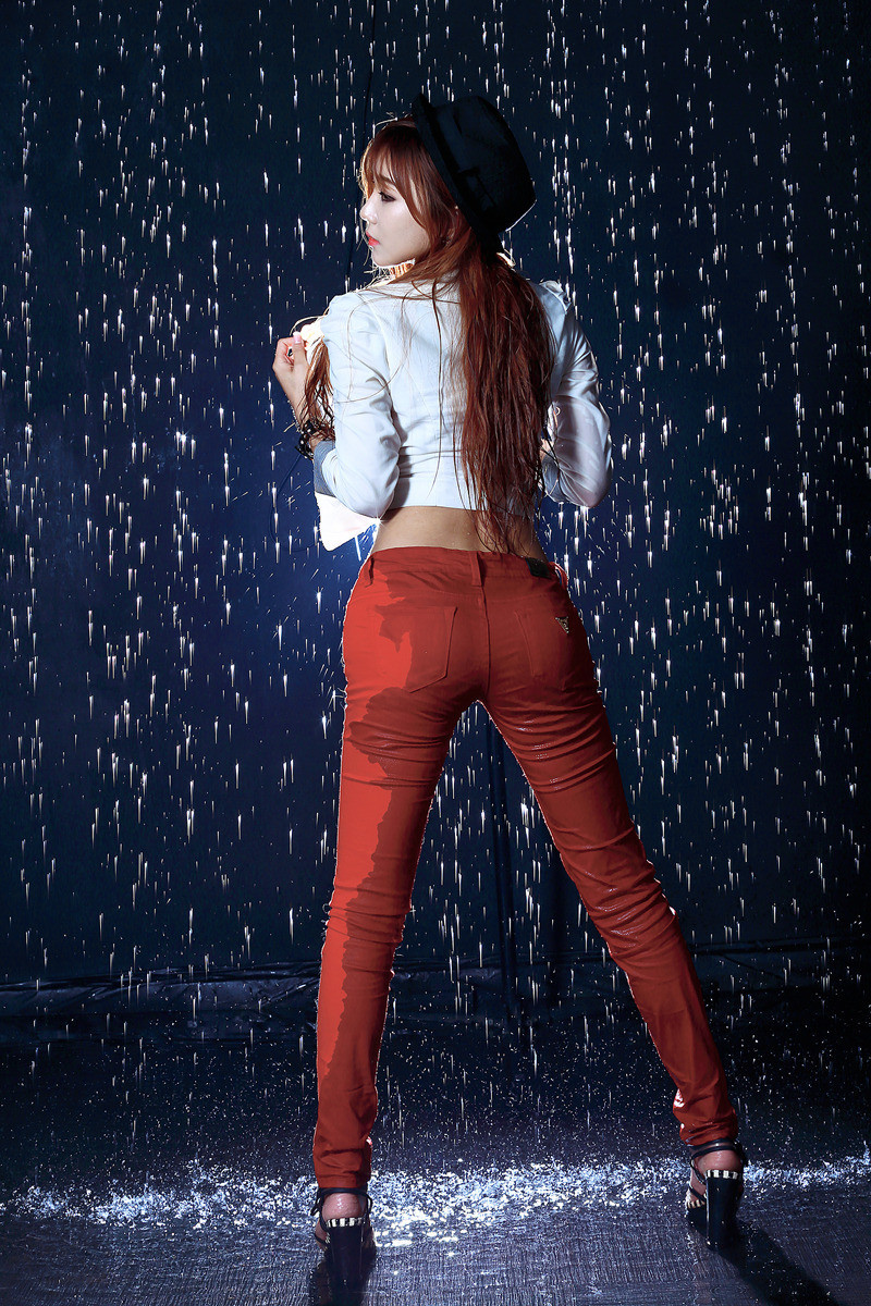 Yoon Chae Won (윤채원) Artificial Rain Photos 4