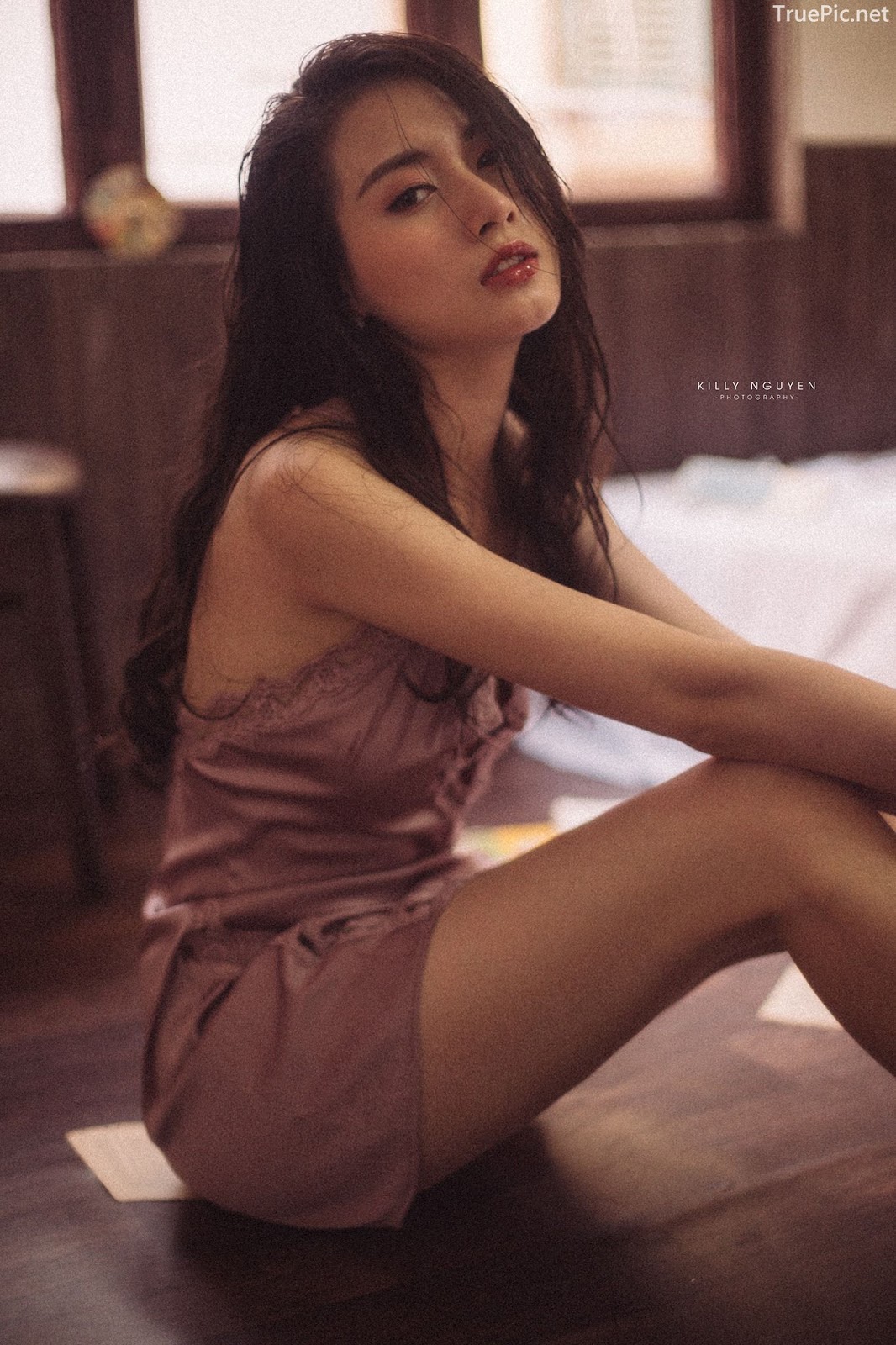 Vietnamese hot model - The beautiful girl in the empty room - Photo by Killy Nguyen - TruePic.net - Picture 1