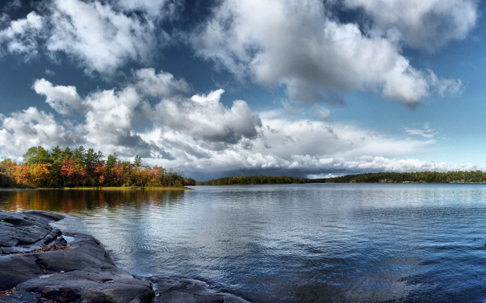 sunlight, trees, landscape, sea, bay, lake, water, nature, shore, reflection, sky, clouds, calm, coast, river, horizon, Bank, Lake District, wetland, cloud, tree, autumn, ocean, watercourse, reservoir, daytime, loch, computer wallpaper, body of water, meteorological phenomenon, cumulus, inlet, smooth surface, water resources