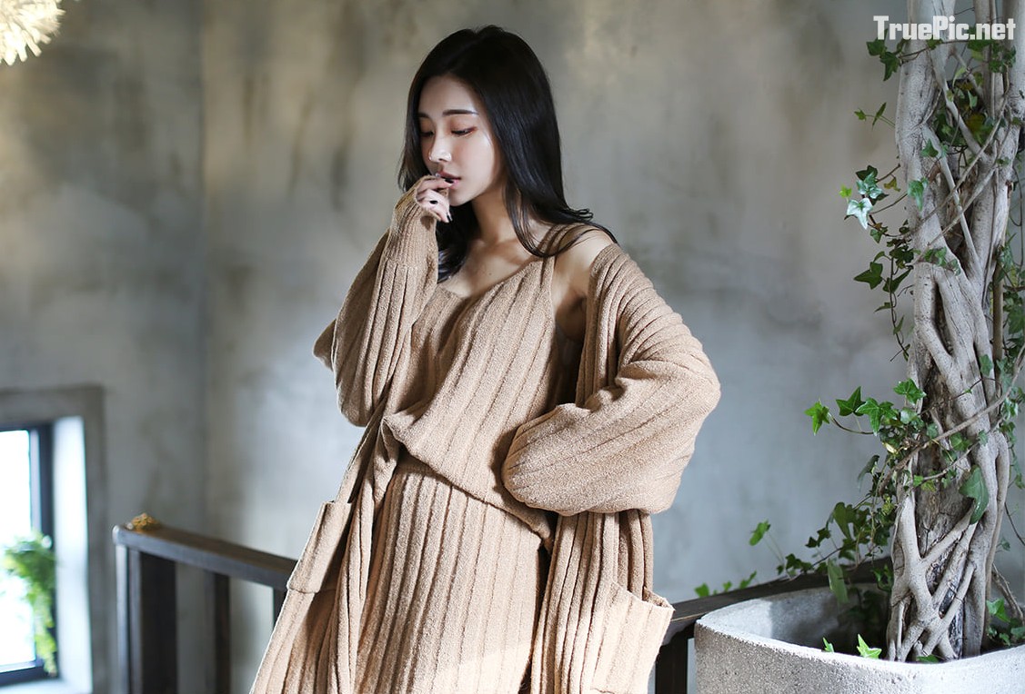 Park Da Hyun beautiful images - Korean fashion office dress - Jan.2018, TruePic.net