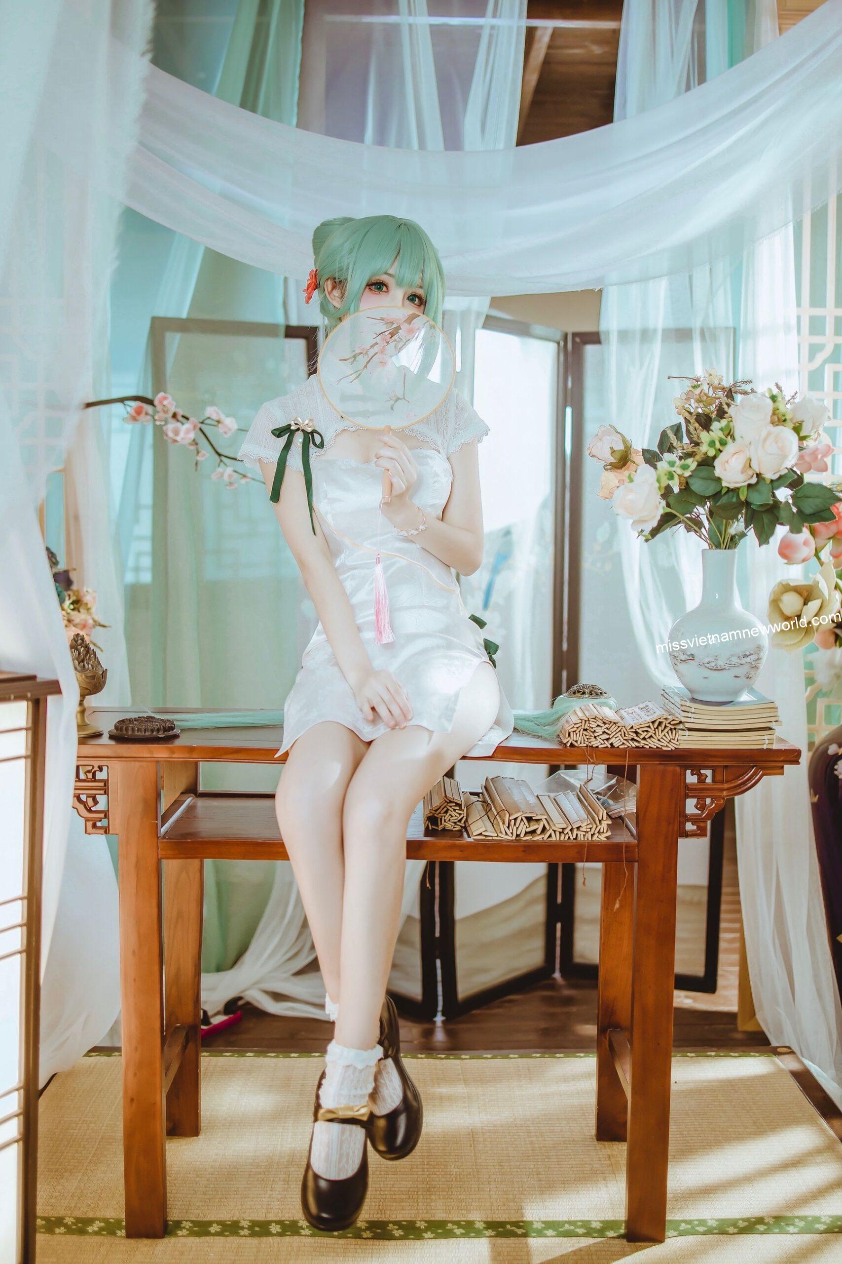 yiyi-cosplay-hatsune-shaohua (19)