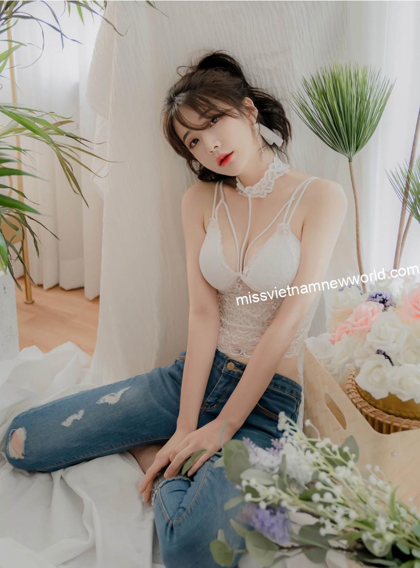 Yoo Gyeong là minh chứng cho việc sexy đến từ sự tự tin