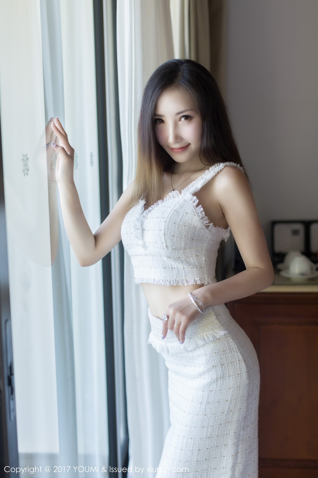 YouMi - Vol.100 Yumi (42 pics)