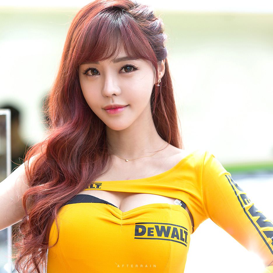 Seo Jin Ah at CJ Super Race Championship, Hot girl Korean, Hot girl live stream